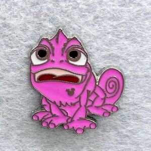 🔮 5/$25 Disney Tangled Pink Pascal Pin